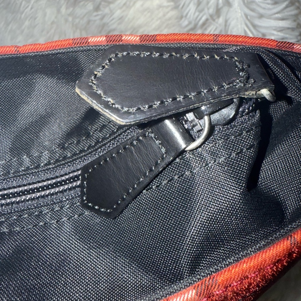 Burberry Tote/Shoulder Bag - Picture 5 of 8